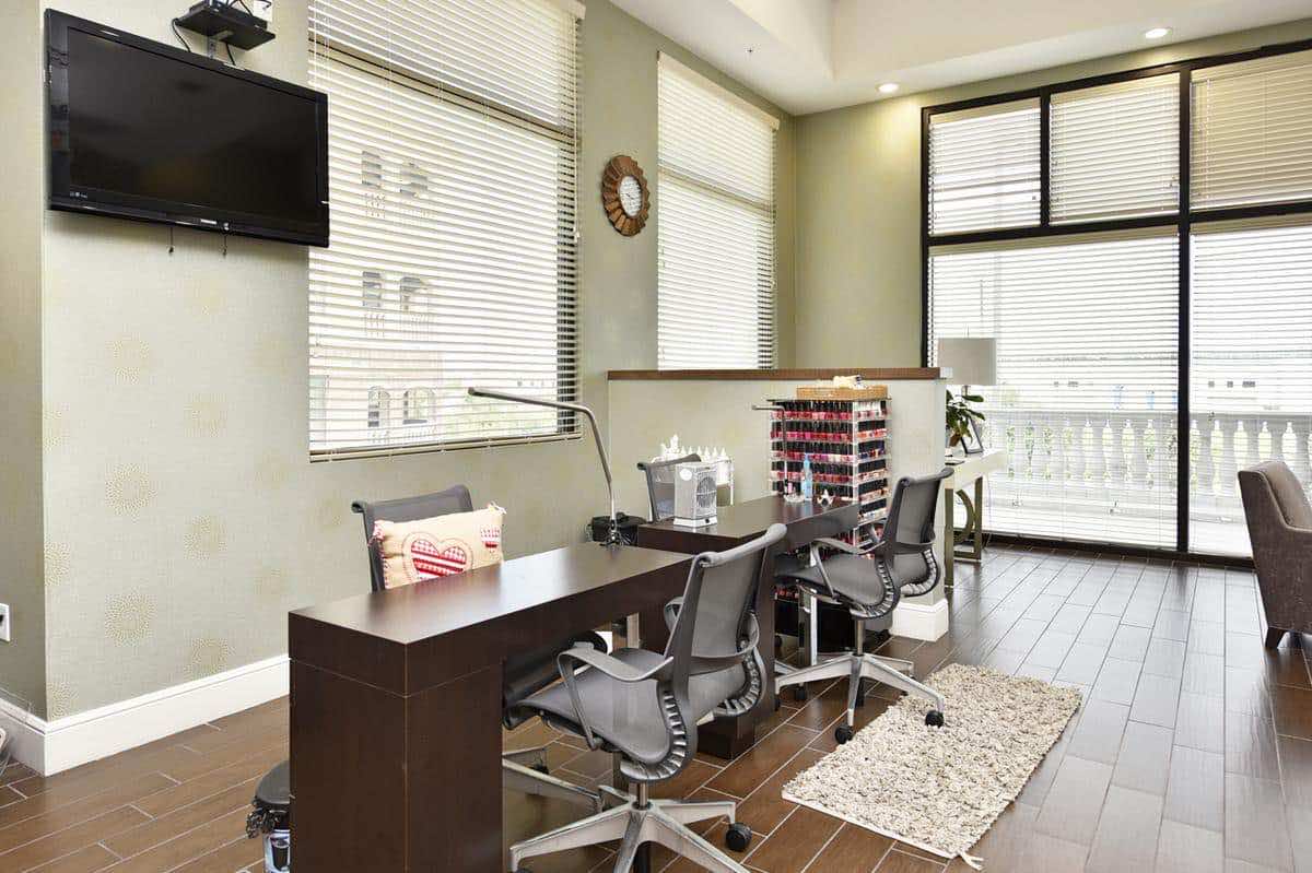 Independent Living at The Abbey at Westminster Plaza Photo IL-49-Beauty-Parlor4.jpg