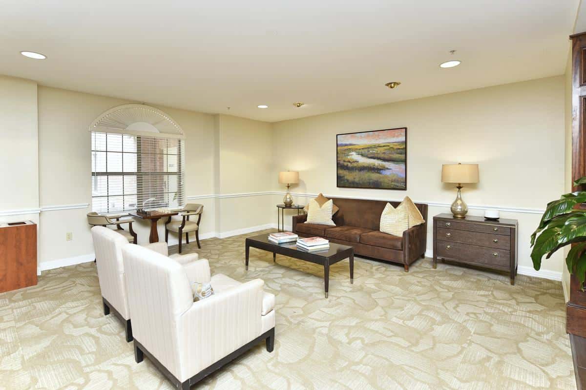 Independent Living at The Abbey at Westminster Plaza Photo IL-53-2nd-Common-Area2.jpg