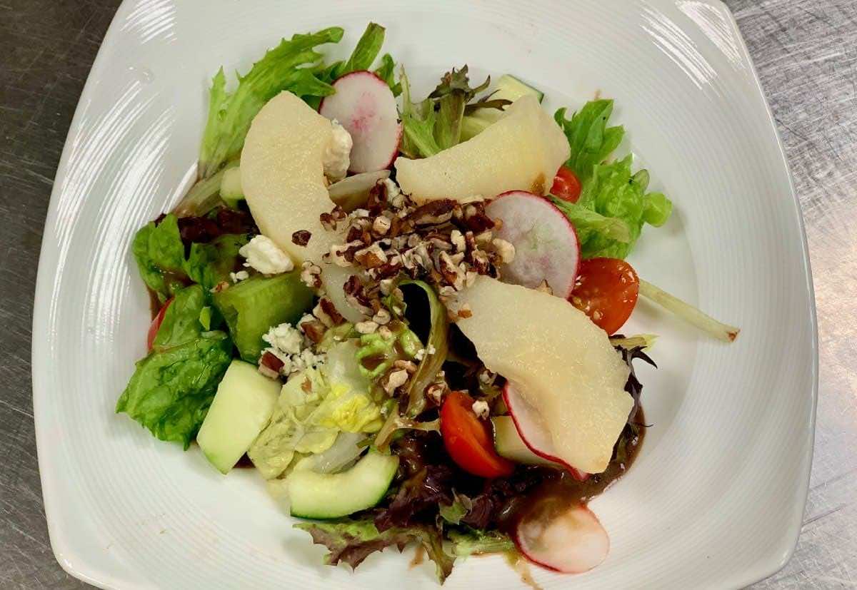 Dining at The Abbey at Westminster Plaza Photo dining1.jpg