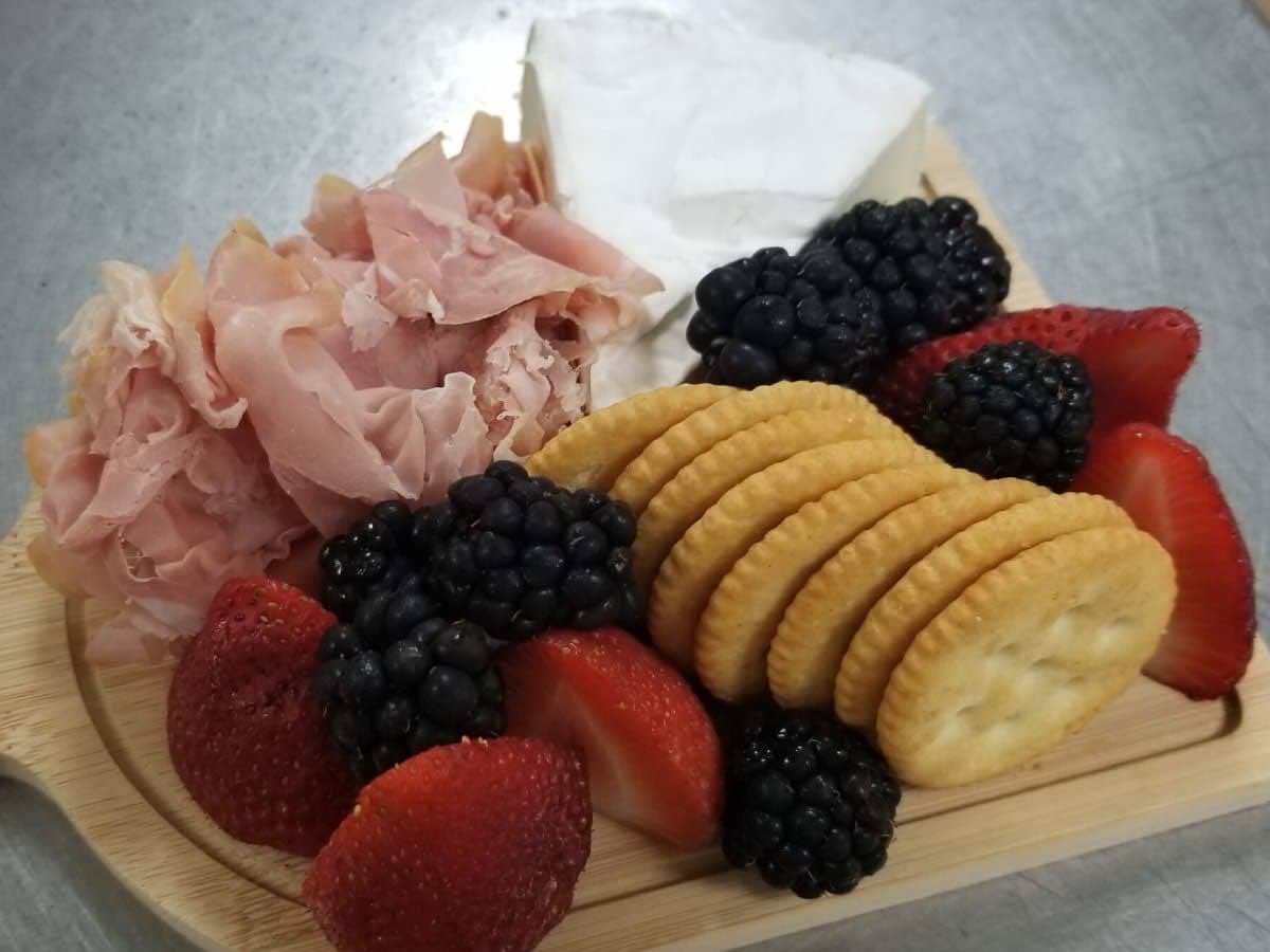 Dining at The Abbey at Westminster Plaza Photo dining24.jpg